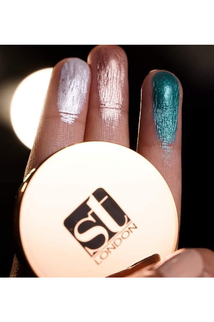 Buy ST London 3D Lights Eye Shadow in Pakistan