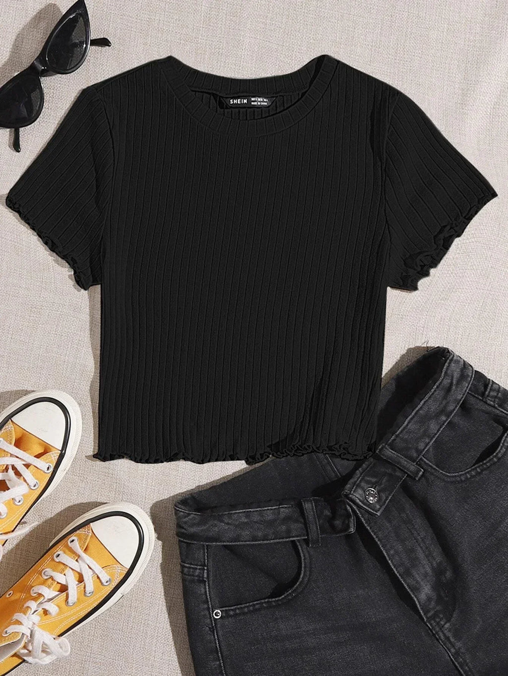 Buy (Upcoming) SHEIN Qutie Solid Lettuce Trim Rib-knit Tee in Pakistan