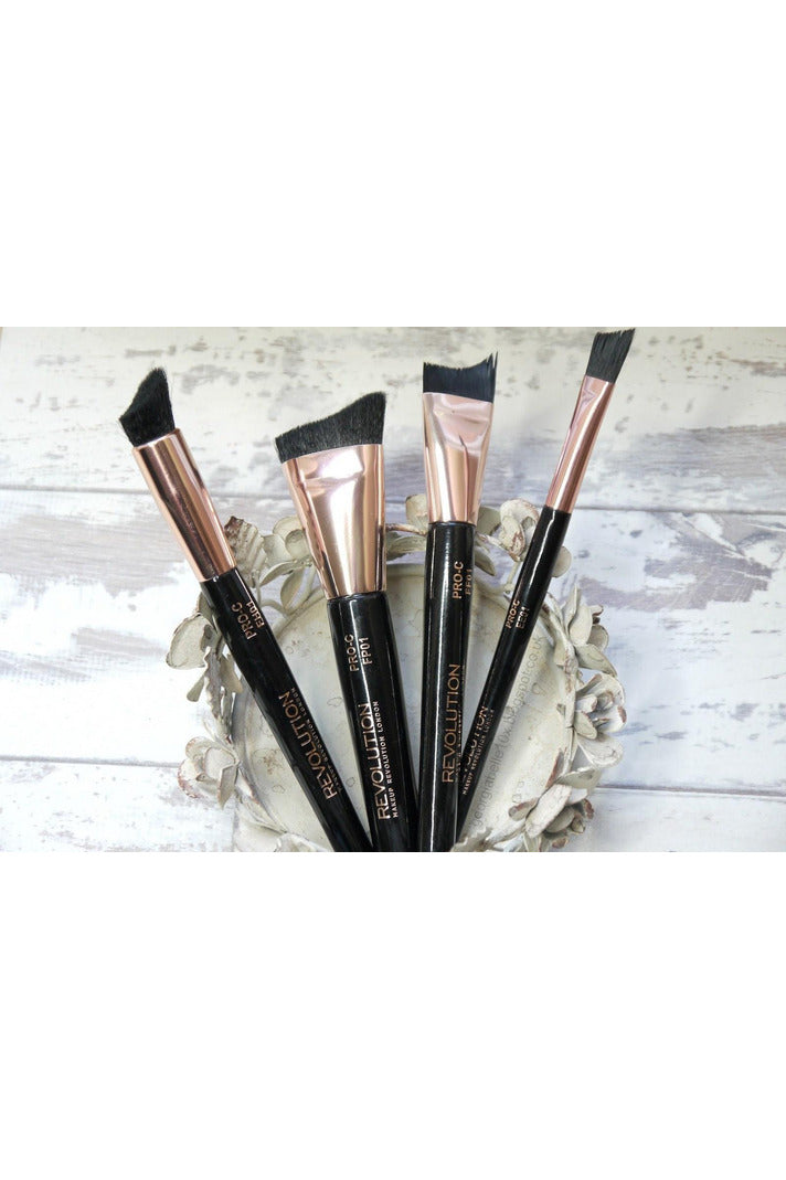 Buy Makeup Revolution Pro Curve Contour Brusher & Highlighter Brush in Pakistan