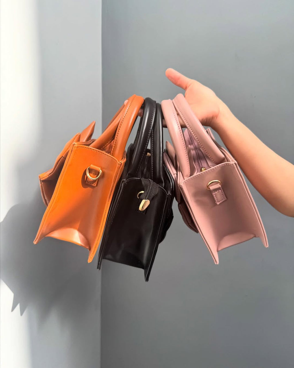 Buy HandBag Gloss Bow Soft Pink in Pakistan