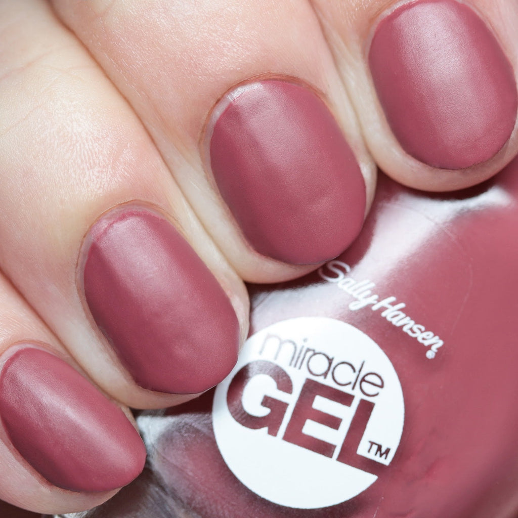 Buy Sally Hansen Esmalte Miracle Gel Nail Polish - 496 Beet Pray Love in Pakistan