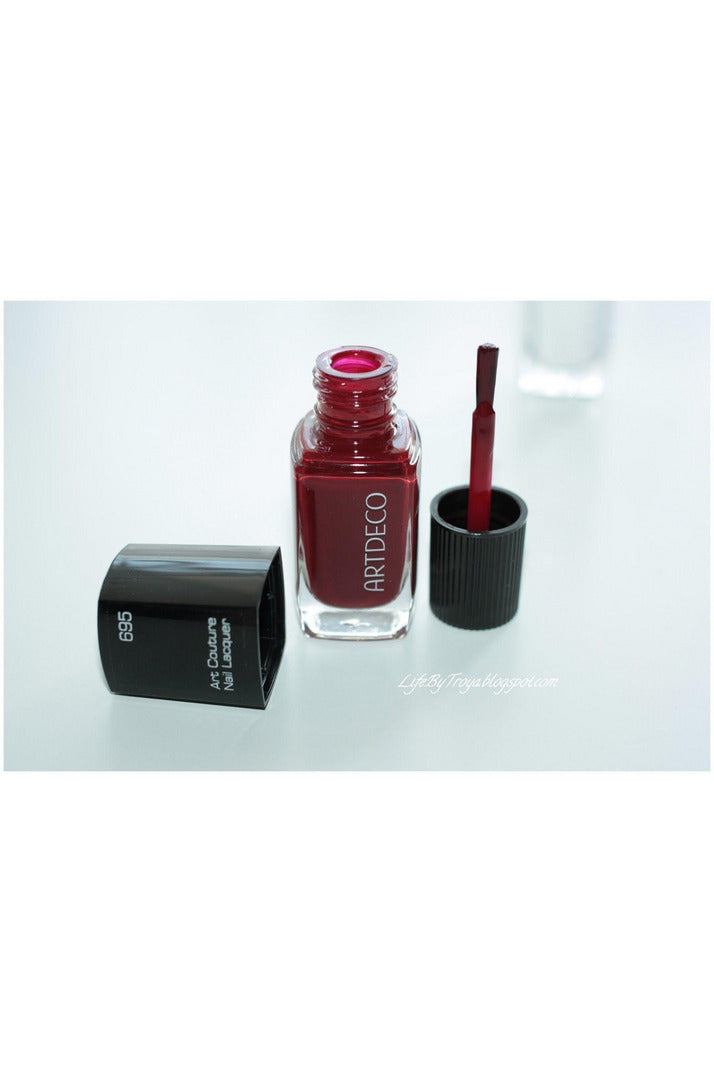 Buy Artdeco Art Couture Nail Lacquer 705 in Pakistan