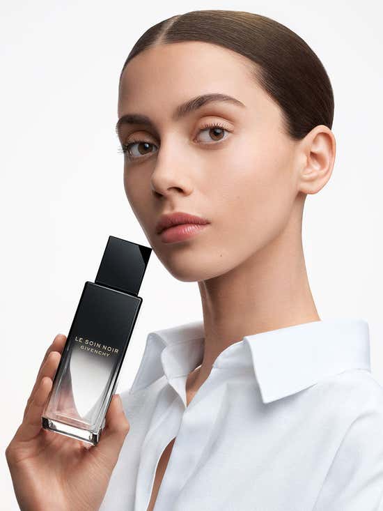 Buy Givenchy Le Soin Noir Serum 90 - Ml in Pakistan