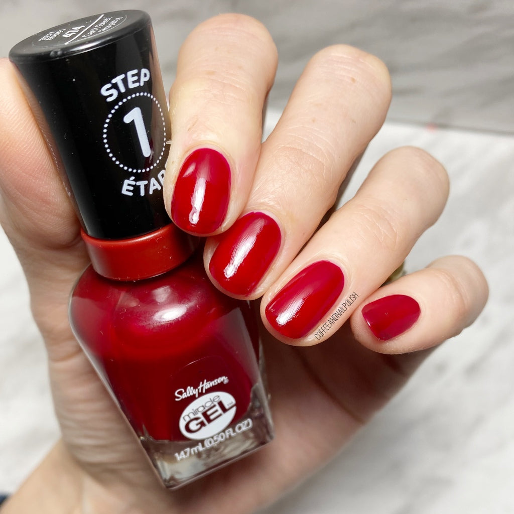 Buy Sally Hansen Esmalte Miracle Gel Nail Polish - 474 Cant Beet Royalty in Pakistan