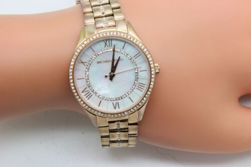 Buy Michael Kors Women's Lauryn Three-hand Rose Gold-tone Stainless Steel Watch - Mk3716 in Pakistan